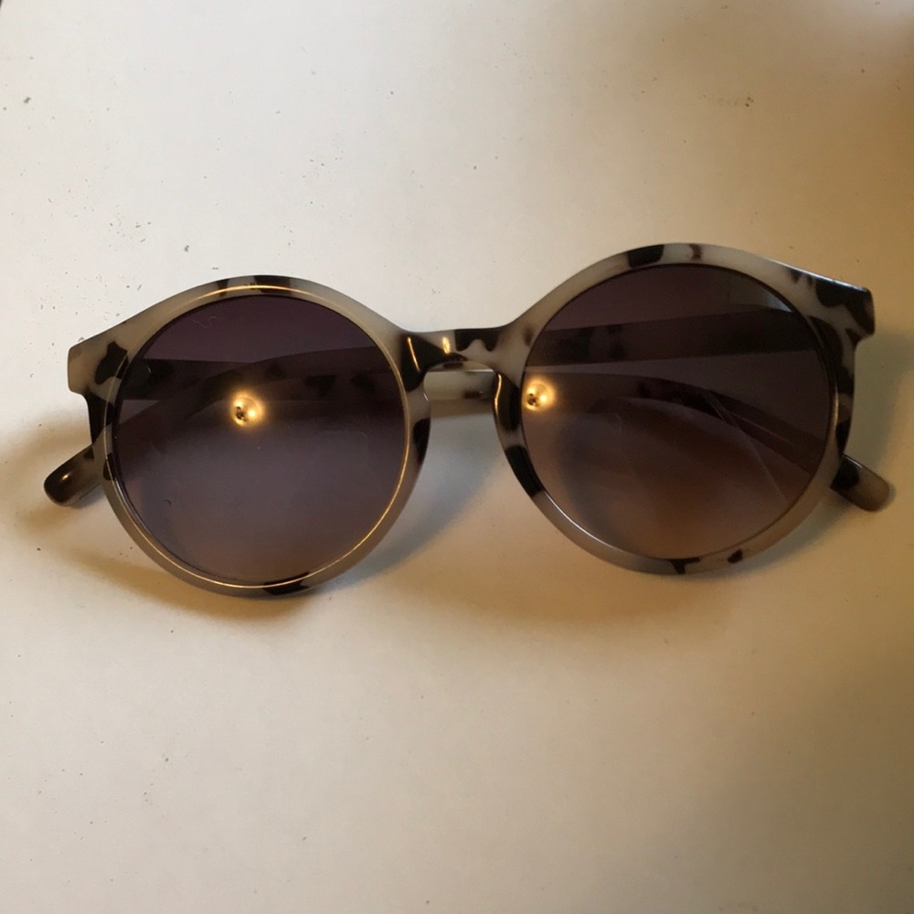 H&M GRAY SUNGLASSES